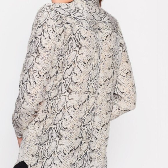 Equipment Slim Signature Silk Shirt Snake Print - 80% off MRSP!! - Picture 3 of 3